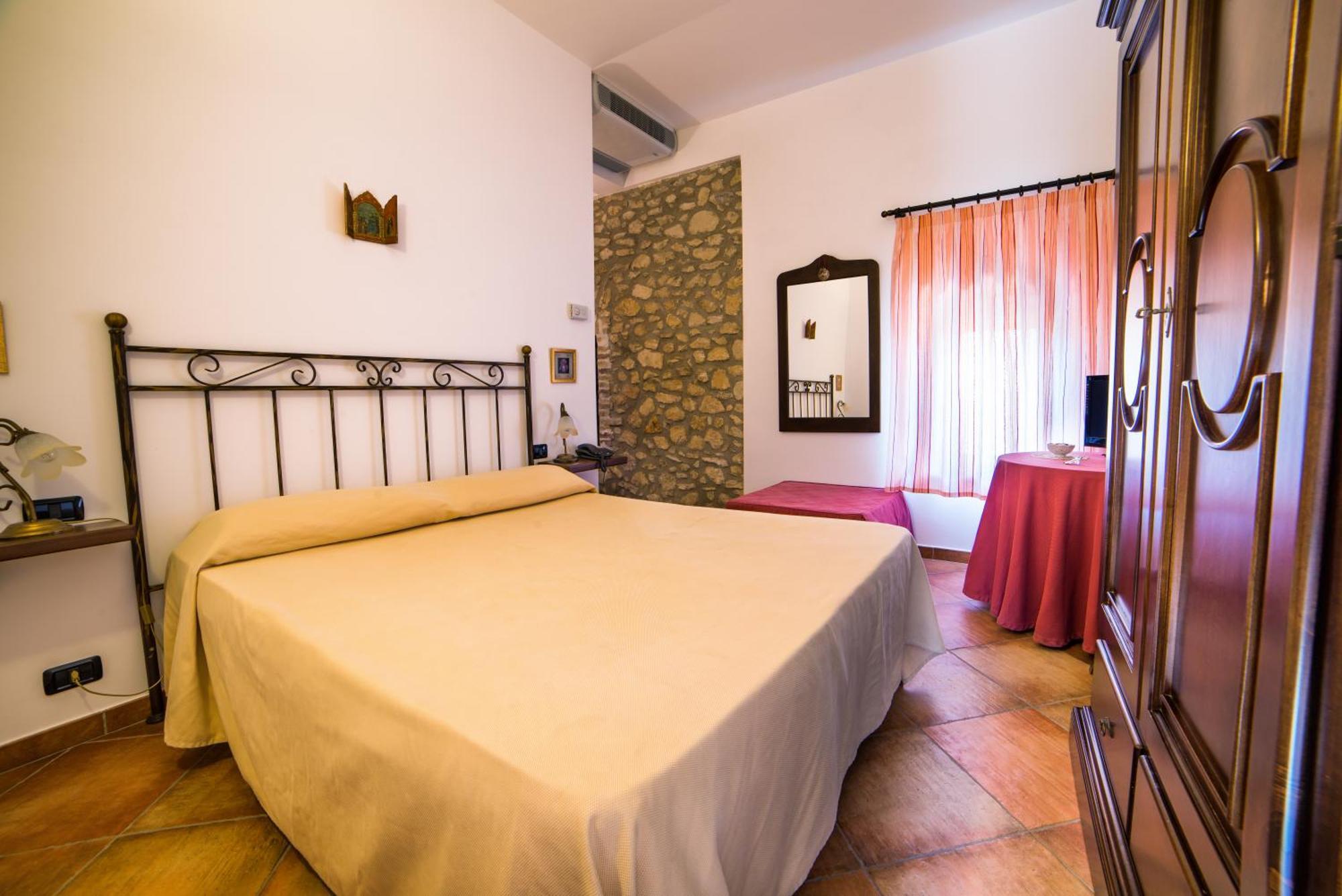 Principe Di Aragona Villa Bilik gambar