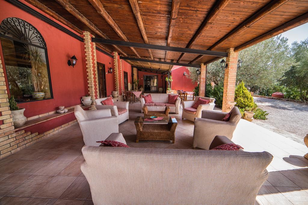 Principe Di Aragona Villa Luaran gambar