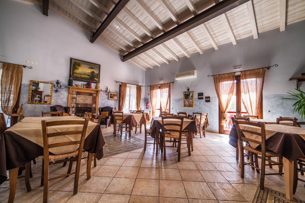 Principe Di Aragona Villa Luaran gambar